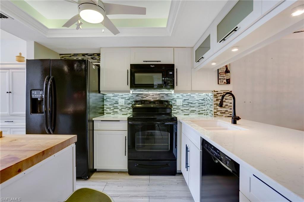 285 Naples Cove Dr 1303 Property Photo 2