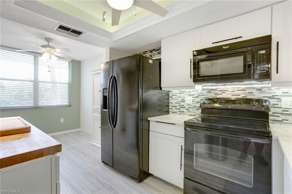 285 Naples Cove Dr 1303 Property Photo 3