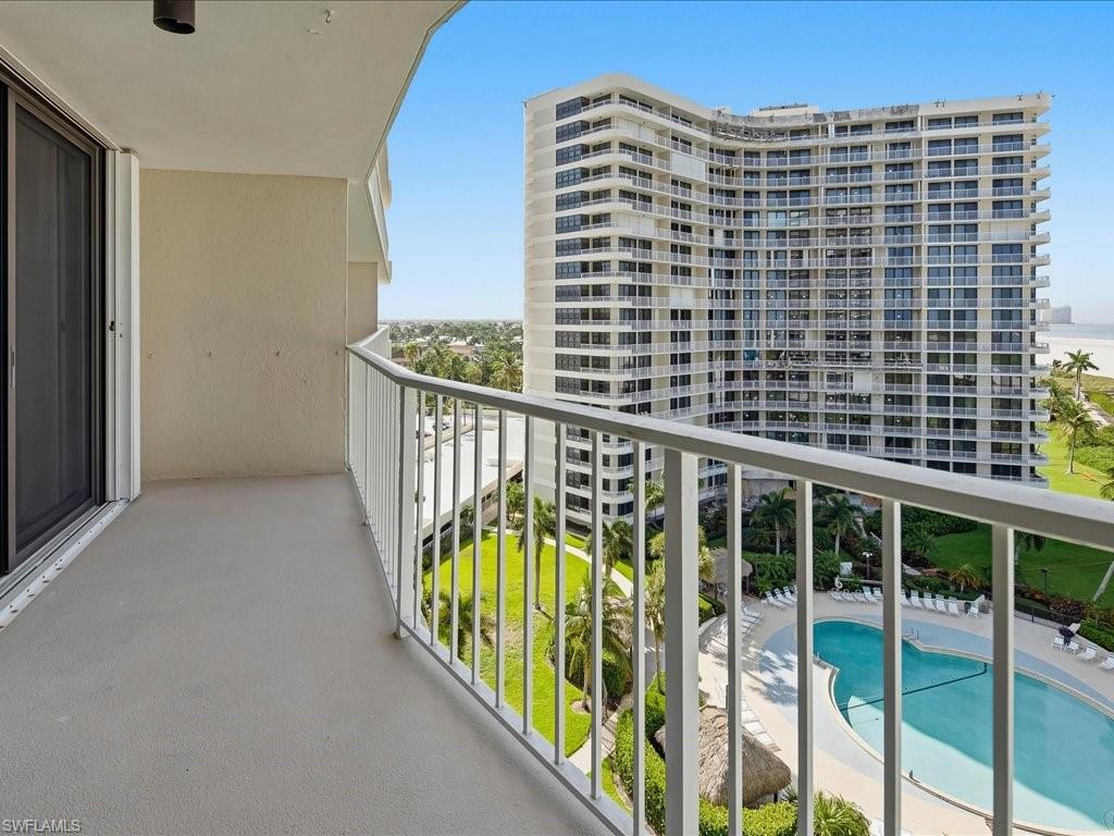 320 Seaview Ct 904 Property Photo 8