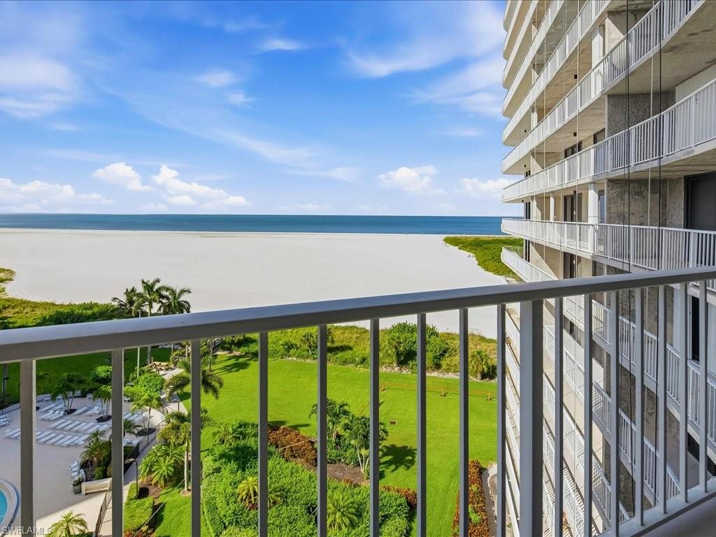 320 Seaview Ct 904 Property Photo 9