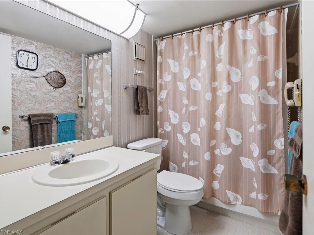 320 Seaview Ct 904 Property Photo 18