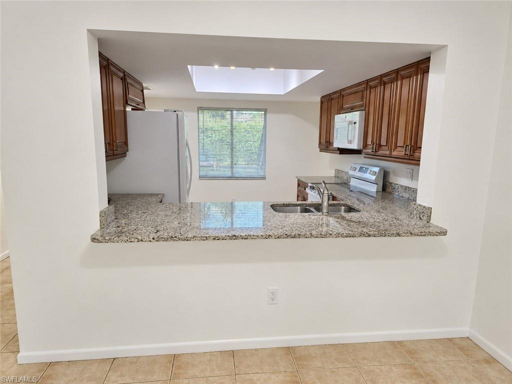 5697 Rattlesnake Hammock Rd 101c Property Photo 4