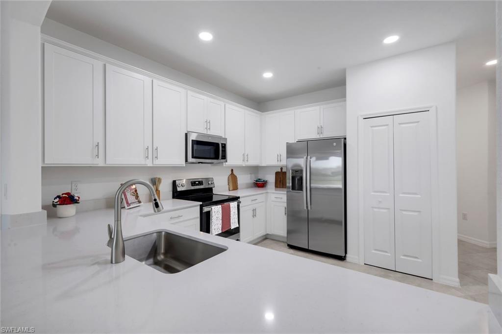 2175 Dragonfruit Way Property Photo 38