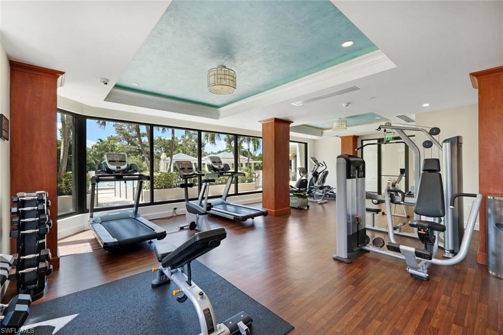 6075 Pelican Bay Blvd 1101 Property Photo 17