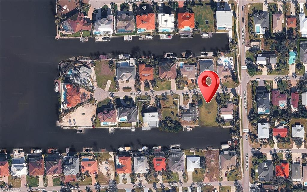 476 Pine Ave Property Photo 4