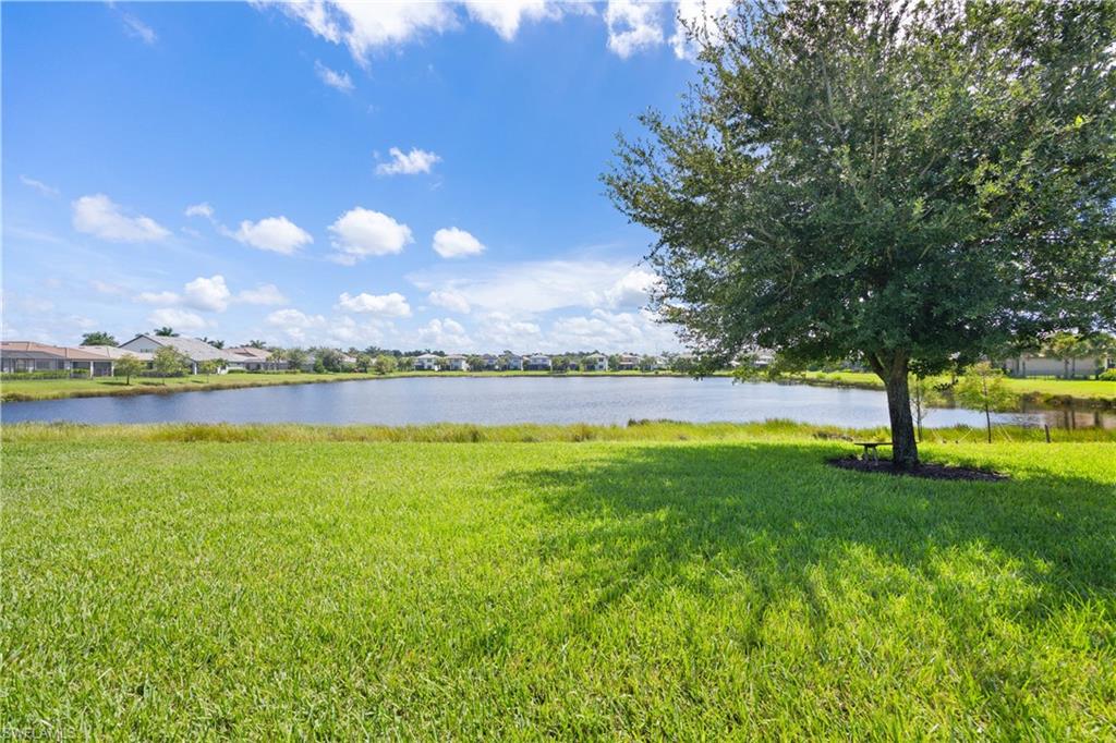 17285 Hadlow Pl Property Photo 4