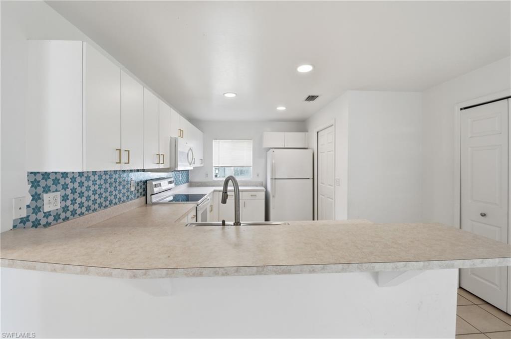202 11th Ter Property Photo 9