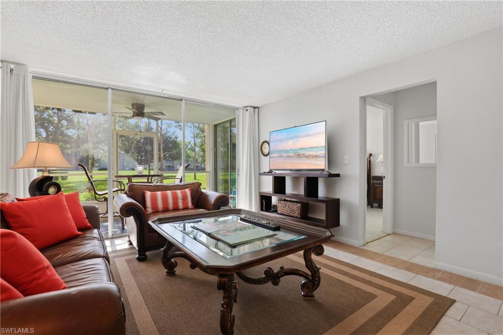 1086 Forest Lakes Dr 106 Property Photo 10