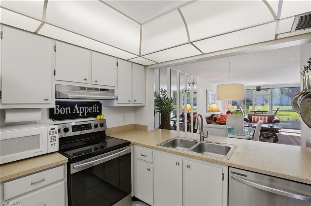 1086 Forest Lakes Dr 106 Property Photo 22