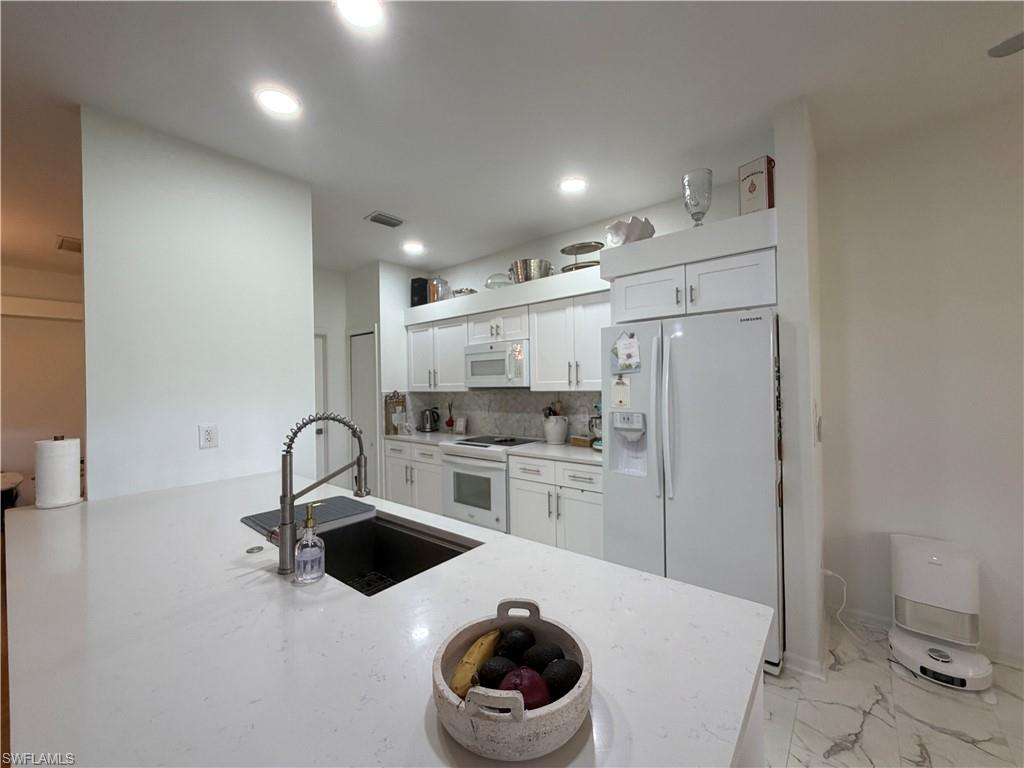 2260 Heritage Greens Dr Property Photo 12