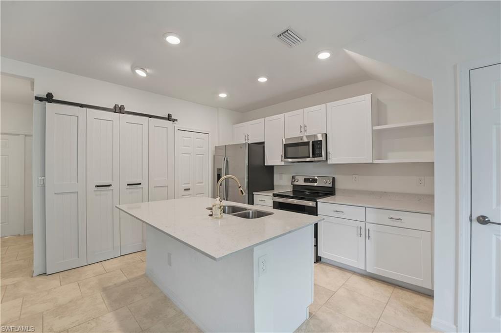 14053 Oviedo Pl Property Photo 6