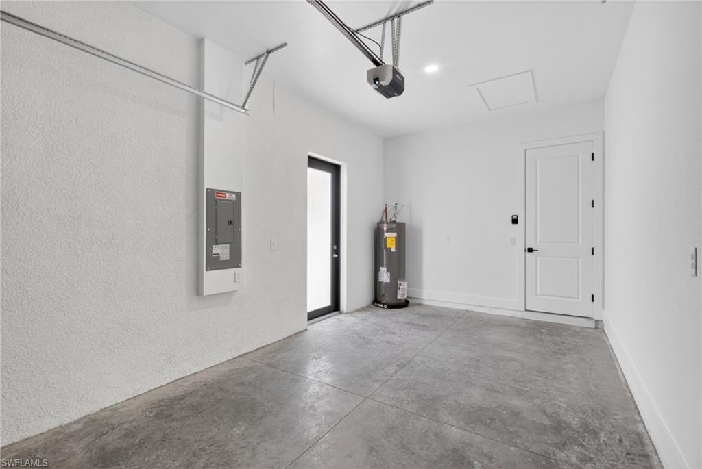 1213 Dodwin St E Property Photo 23