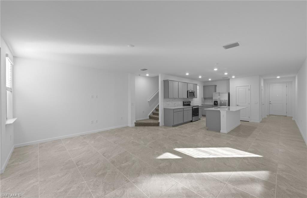 27828 Solis Grande Dr Property Photo 12