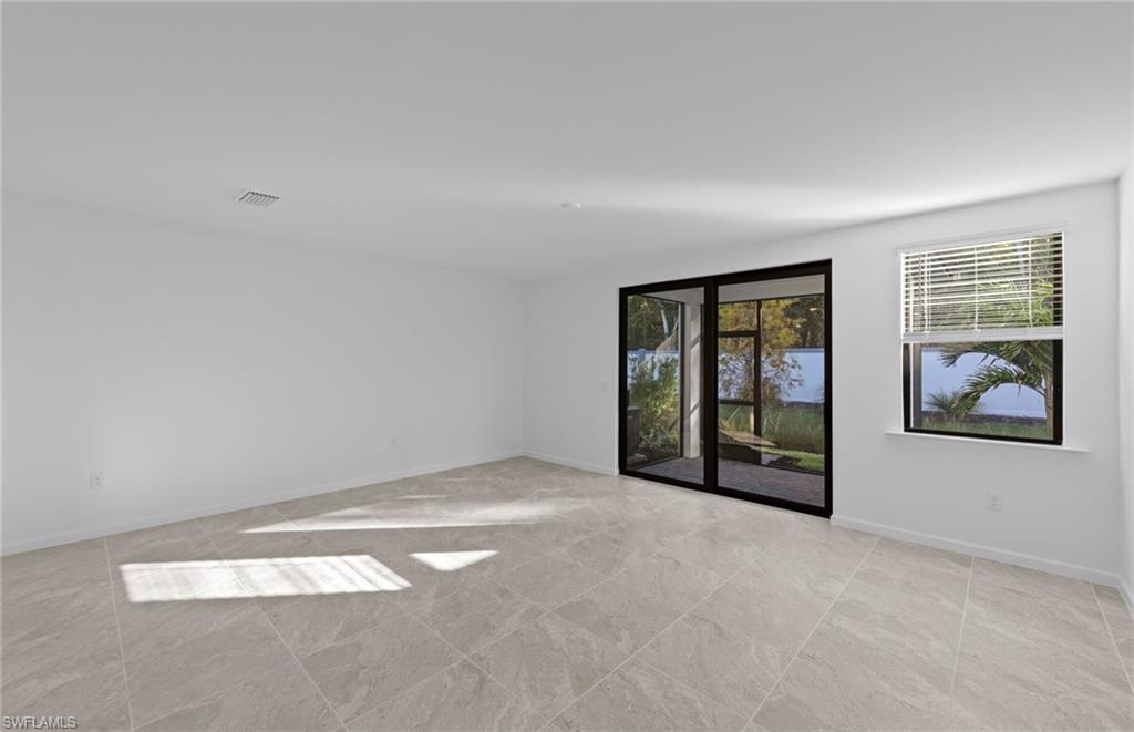 27828 Solis Grande Dr Property Photo 14