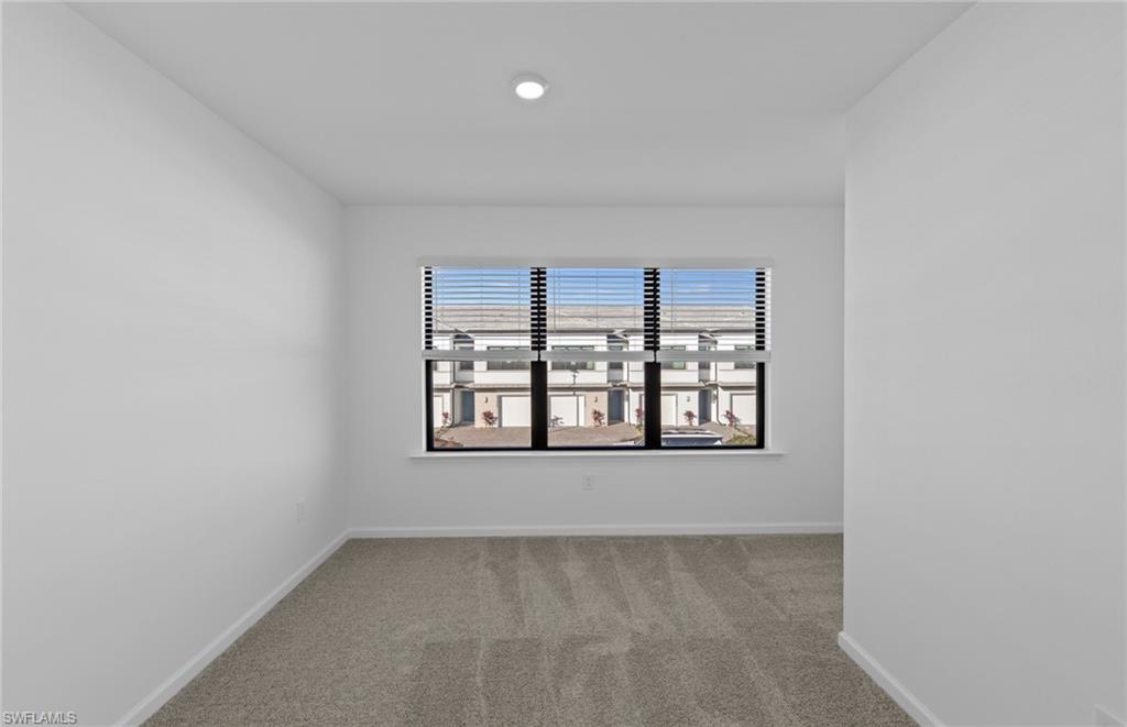 27828 Solis Grande Dr Property Photo 17