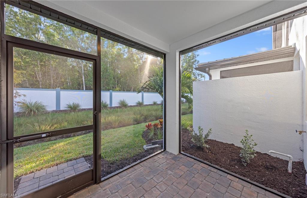 27828 Solis Grande Dr Property Photo 26