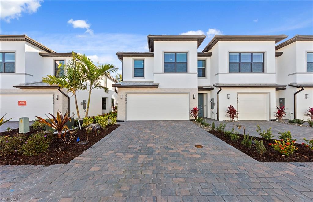 27832 Solis Grande DR Property Photo 1