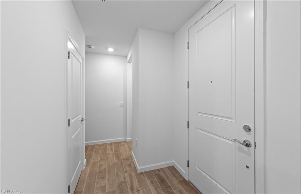27832 Solis Grande Dr Property Photo 4