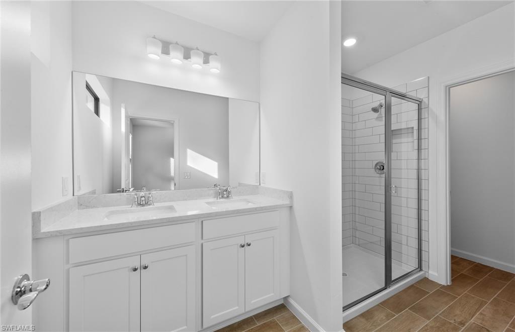 27832 Solis Grande Dr Property Photo 24