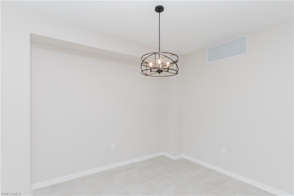 5668 Melbourne Ct 7911 Property Photo 13