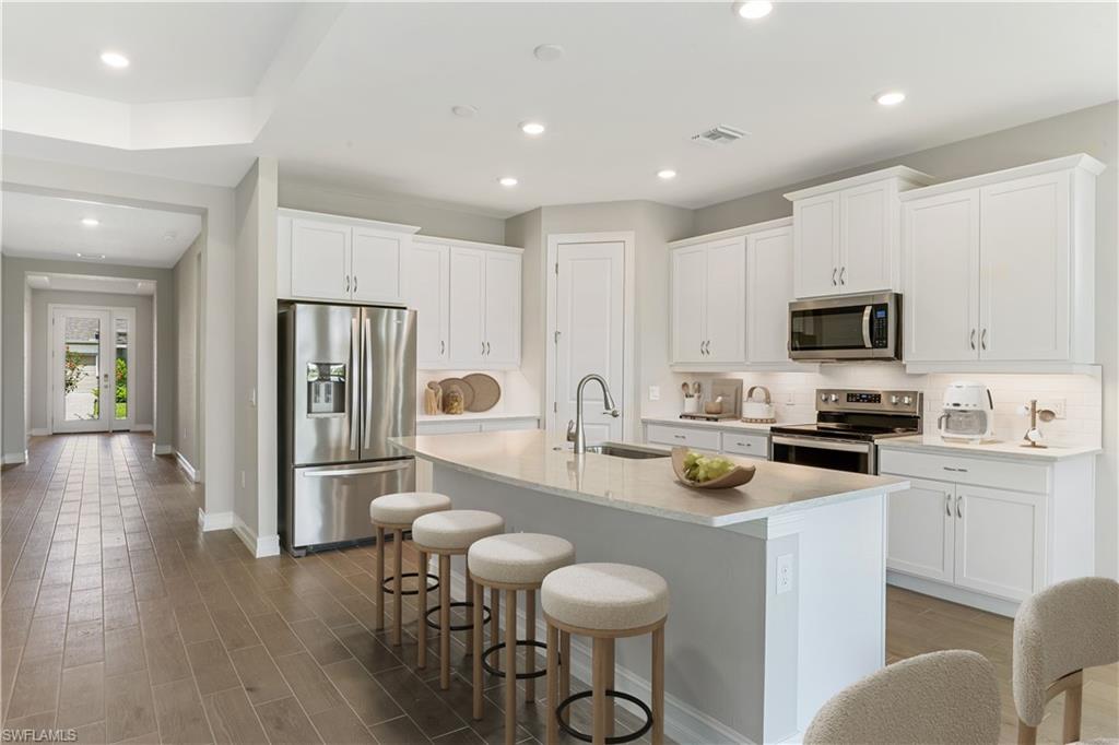 18165 Lagoon Reach Ln Property Photo 2