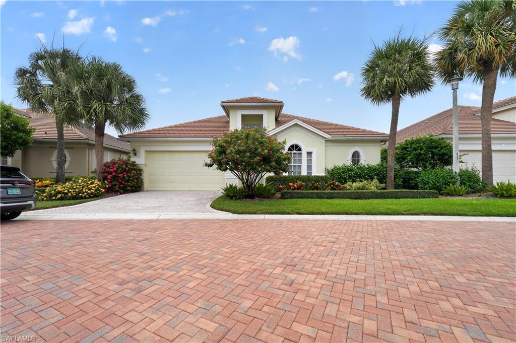 2317 Island Cove Cir N Property Photo 2