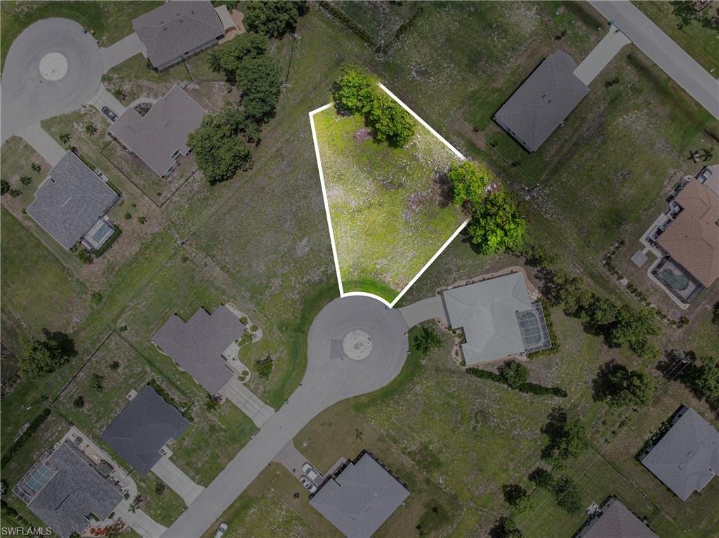 25482 Averio Ct Property Photo 6