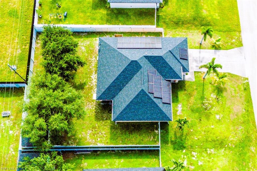 501 24th Ter Property Photo 4