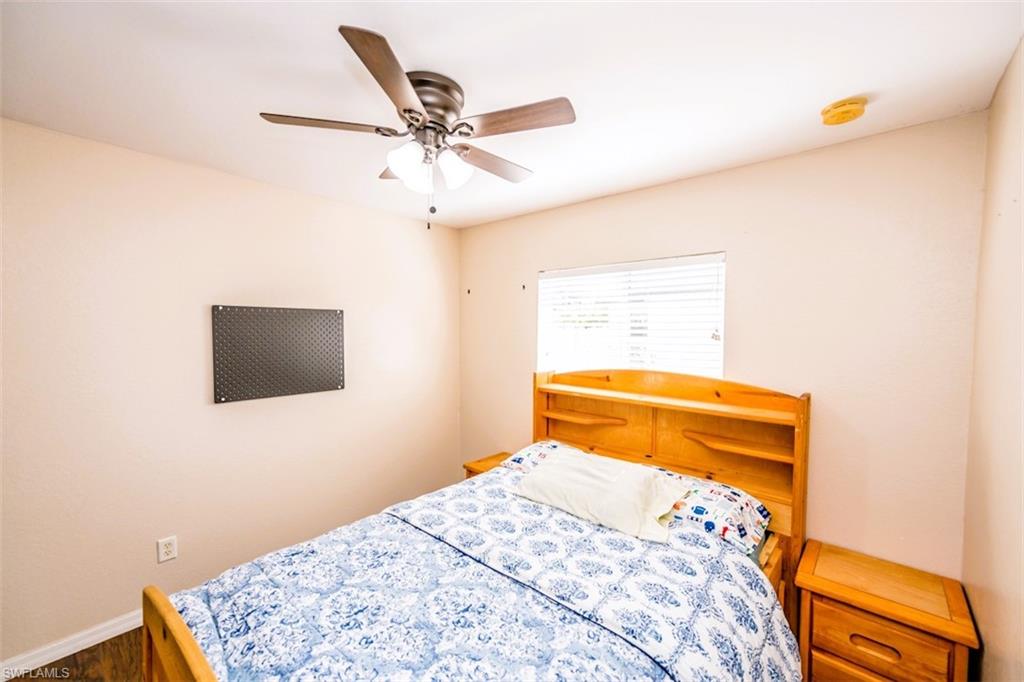 501 24th Ter Property Photo 15