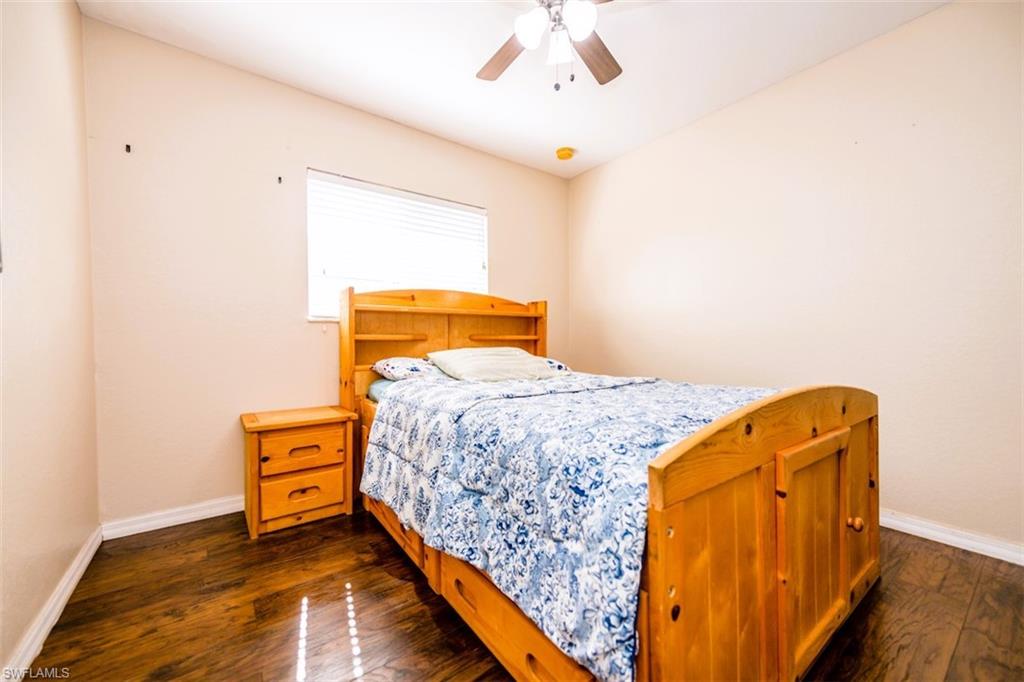 501 24th Ter Property Photo 16