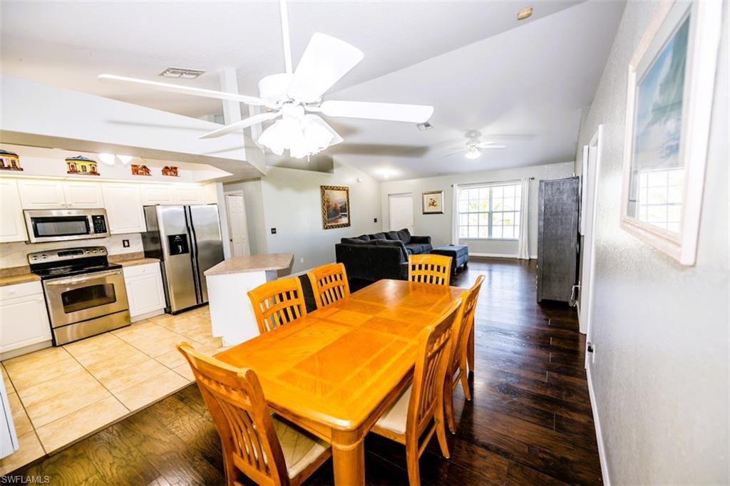 501 24th Ter Property Photo 19