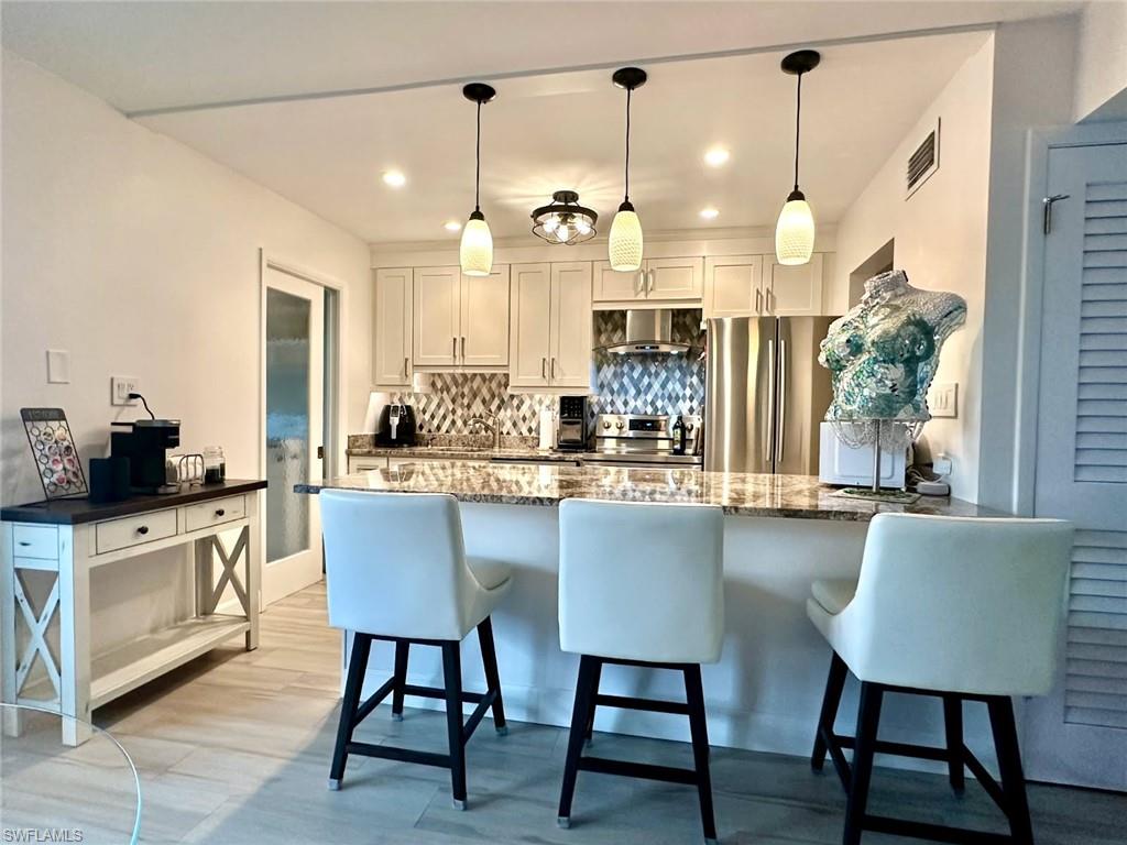 788 Park Shore DR A29 Property Photo 1