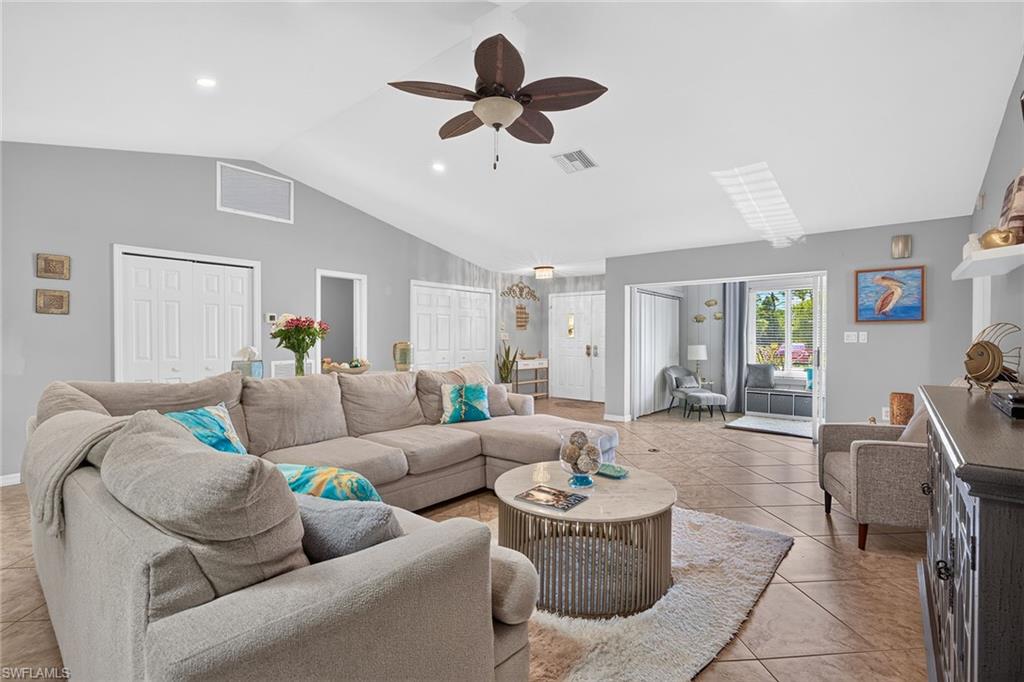 27115 Belle Rio Dr Property Photo 12