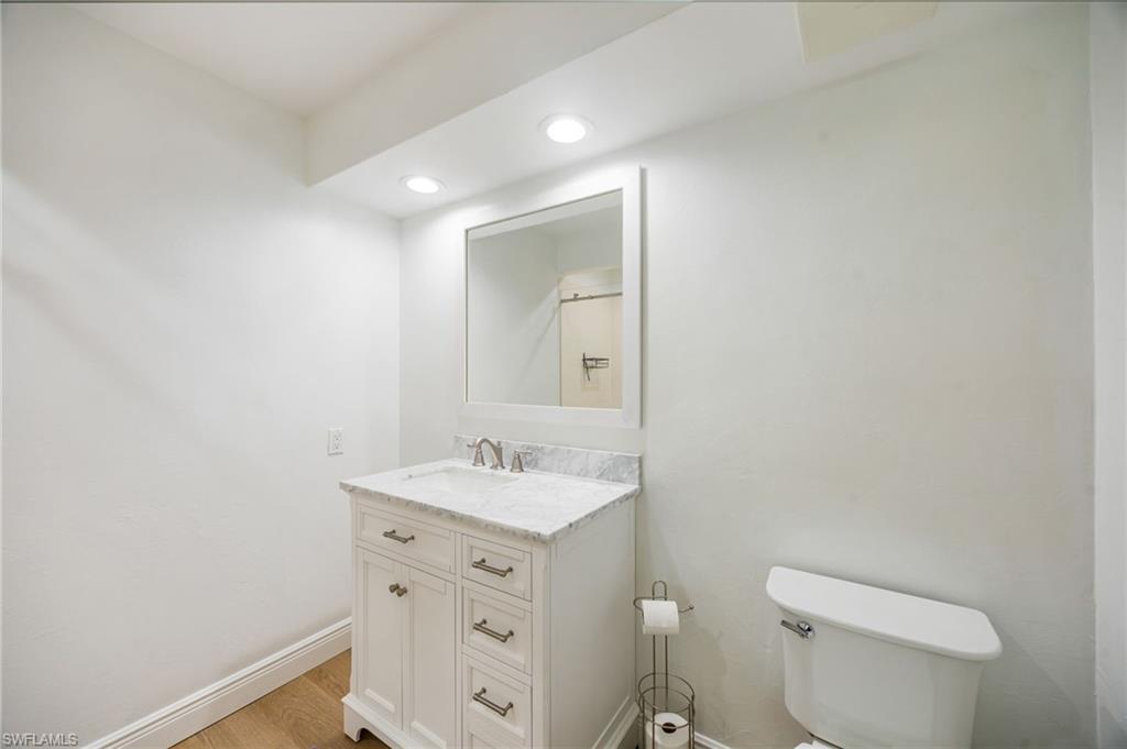792 Eagle Creek Dr 203 Property Photo 19