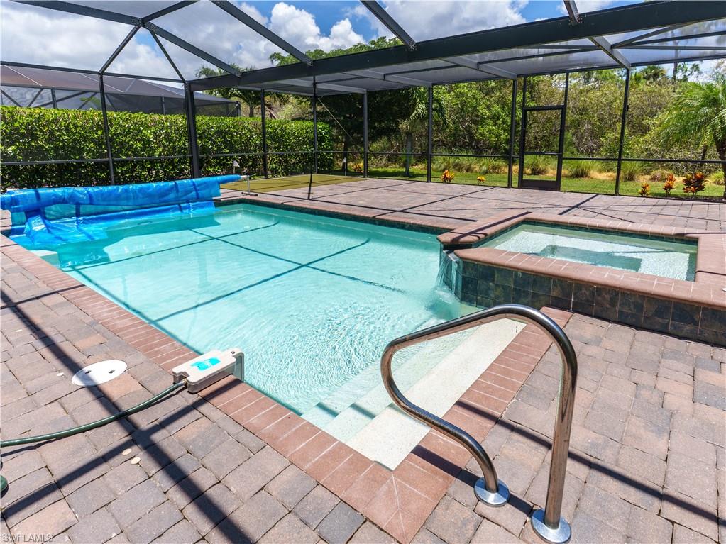 1588 Vizcaya Ln Property Photo 3