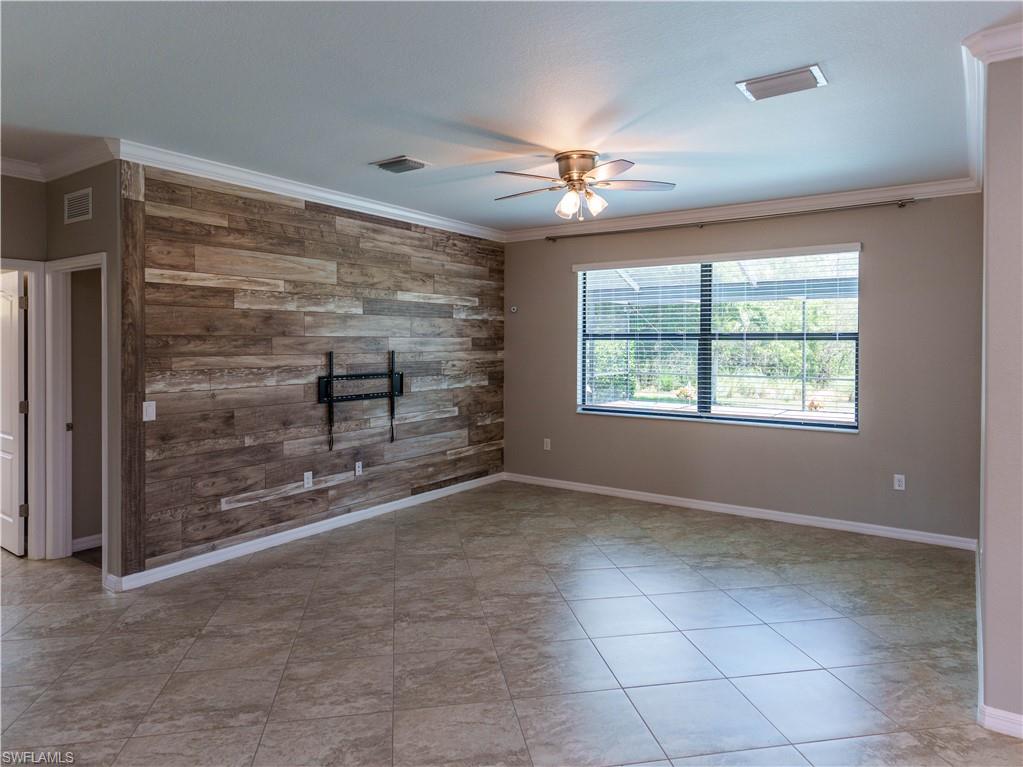 1588 Vizcaya Ln Property Photo 7