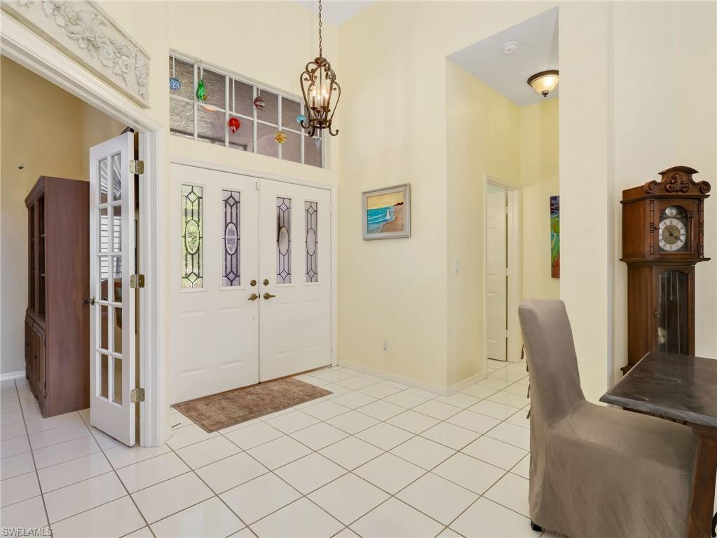 6832 Compton Ln S Property Photo 6