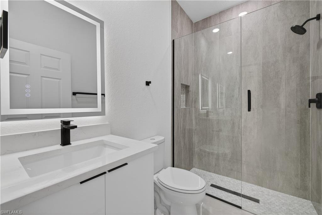 392 Charwood Ave S Property Photo 26