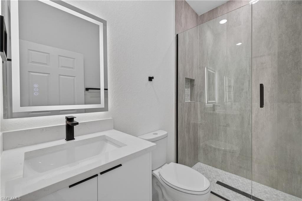 392 Charwood Ave S Property Photo 27