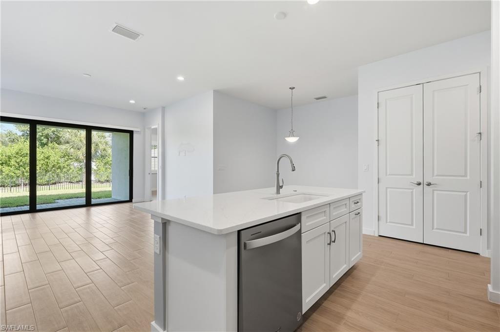 14792 Kingfisher Loop Property Photo 8