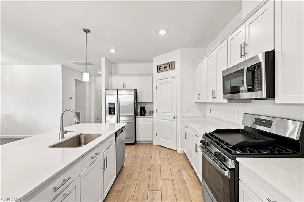 20273 Hartford Blvd Property Photo 12