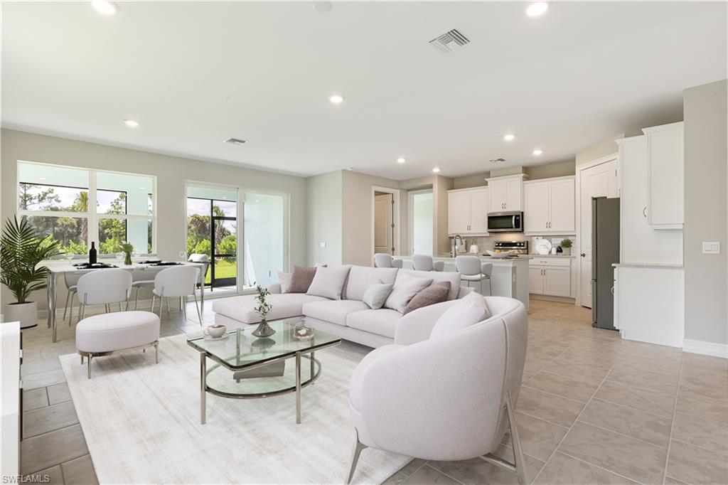 18169 Lagoon Reach Ln Property Photo 4