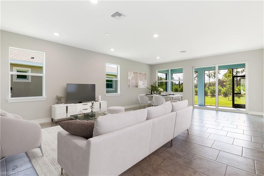 18145 Lagoon Reach Ln Property Photo 5