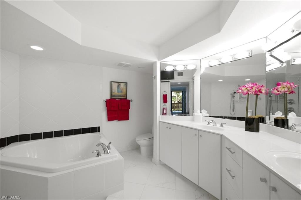 4551 Gulf Shore Blvd N 201 Property Photo 16