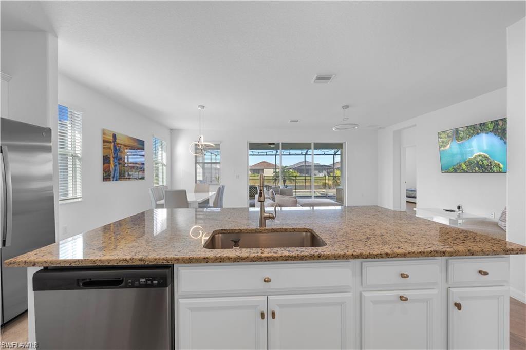 226029139 Property Photo 8