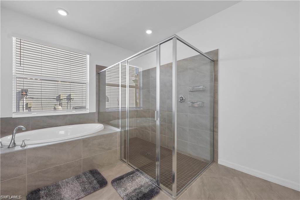 226029139 Property Photo 13