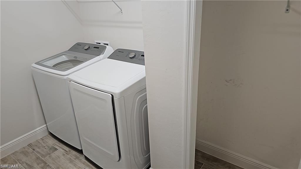 2305 Ariane Dr Property Photo 22
