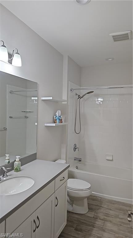 2305 Ariane Dr Property Photo 27