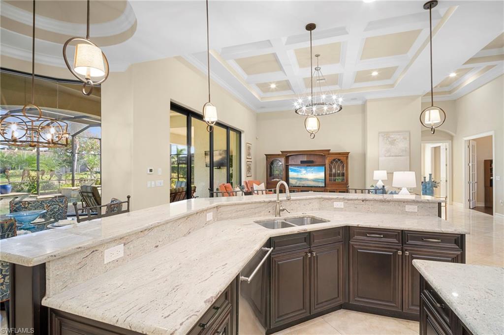 6482 Carema Ln Property Photo 14