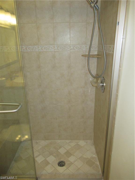 10041 Maddox Ln 102 Property Photo 11